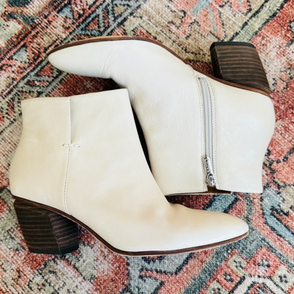 Franco Sarto Cream Kinga bootie with chunky heel. EUC worn once 8 🩵